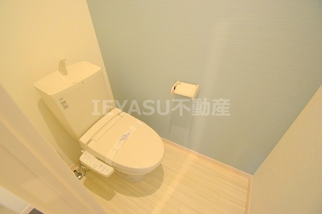 拡大写真：Regalest　Laulea　草津　2 3階302のトイレ