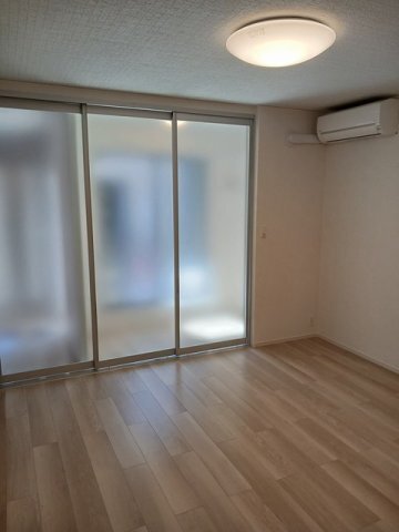 拡大写真:サニーガーデンY 1階102の内装も気になるポイント