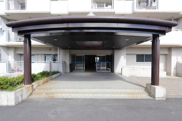 拡大写真:ビレッジハウス高美が丘タワー1号棟 10階1005のエントランスです