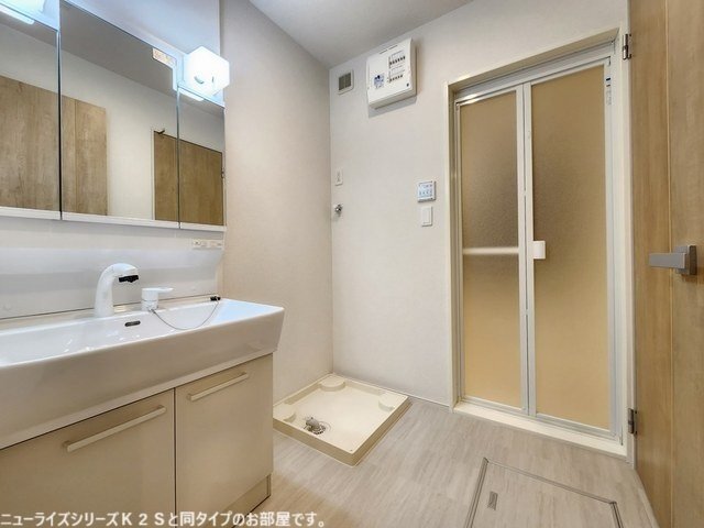 拡大写真:環(たまき) 2階203のコンパクトで使いやすい洗面所