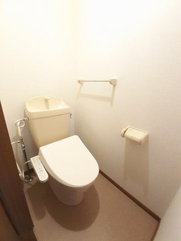 拡大写真:サミットハウスA棟 2階201のトイレも気になるポイント