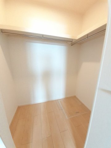 拡大写真:ストーンズ三次yu Ⅳ 1階104の大きなものも収納できそうです