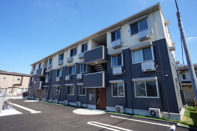 拡大写真：熊本市東区長嶺西２丁目 2階203の外観