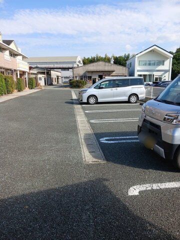 拡大写真:Vent VertⅡ 2階202の駐車場があります