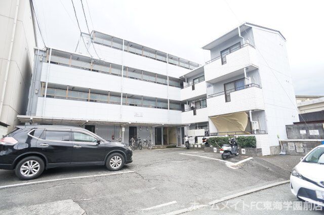 辻産業第16ビルの外観