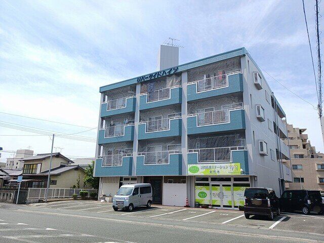リバーサイドハイツの外観