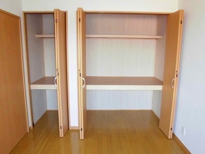 拡大写真:エストシャンブルⅡ 3階301の収納