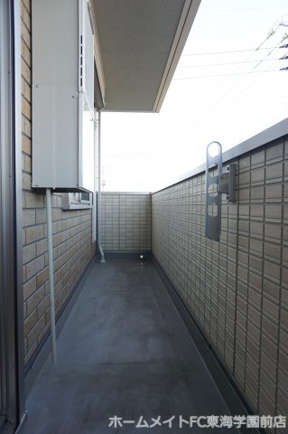 拡大写真:熊本市北区鶴羽田町 3階305のバルコニー