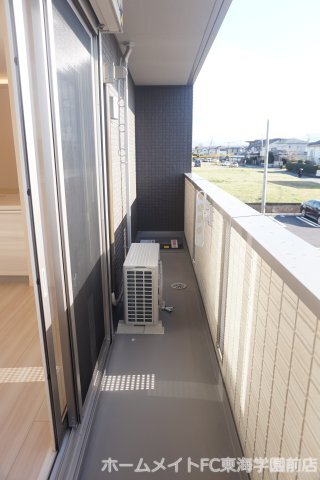 拡大写真:熊本市東区長嶺東5丁目 3階303のバルコニー