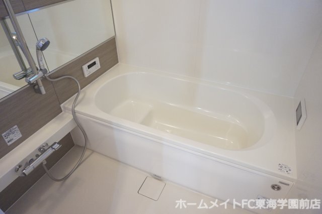 拡大写真:熊本市東区長嶺東5丁目 3階303の風呂