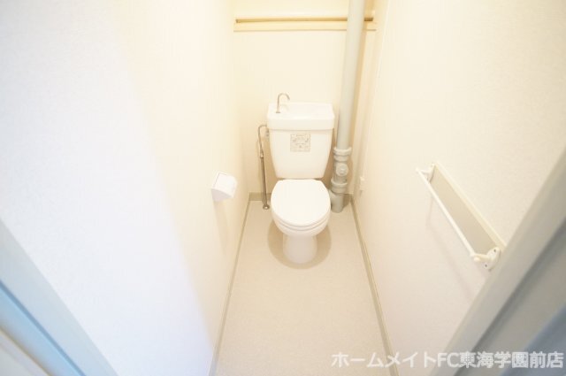拡大写真:上水前寺クローバービル飛鳥 4階402のトイレ