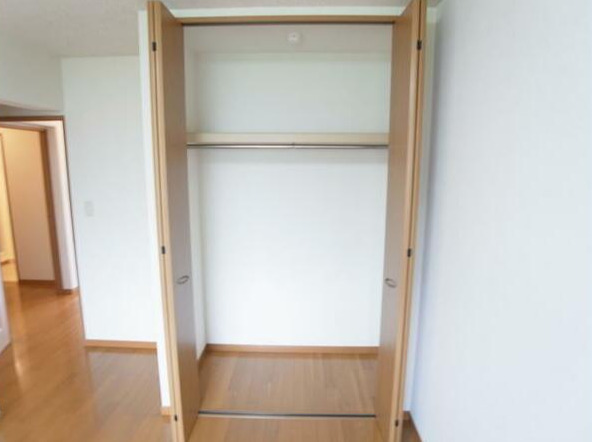 拡大写真:熊本市東区中江町 2階202の収納