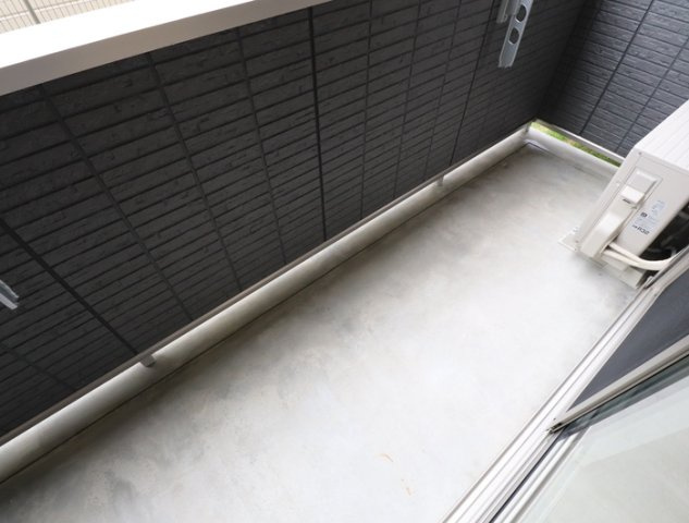 拡大写真：熊本市東区長嶺西２丁目 2階203のバルコニー