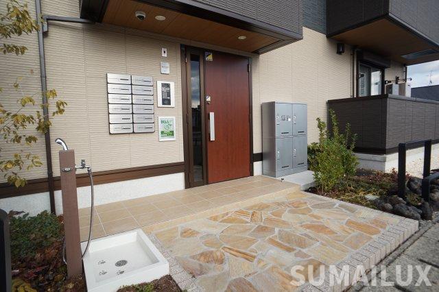 拡大写真:菊池郡菊陽町大字久保田 2階203のエントランス