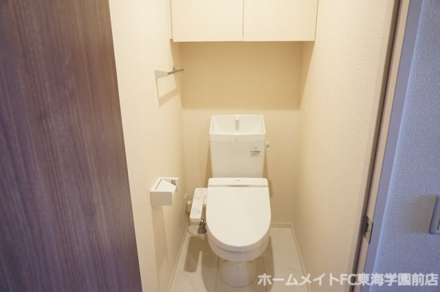 拡大写真:熊本市東区御領8丁目 3階302のトイレ