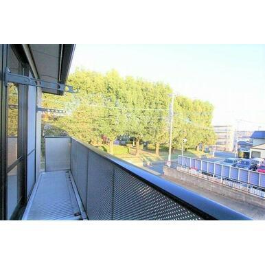 拡大写真:熊本市東区長嶺東4丁目 2階201のバルコニー