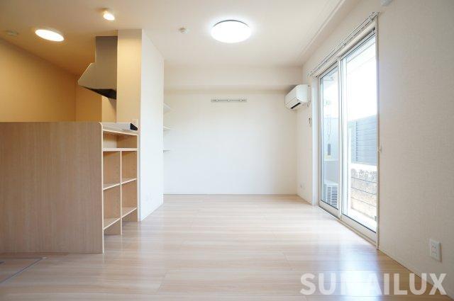 拡大写真:熊本市東区長嶺東5丁目 2階205の居間