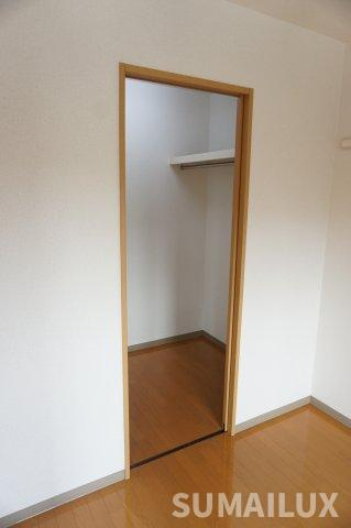 拡大写真:アクアクロス光の森 5階503の収納