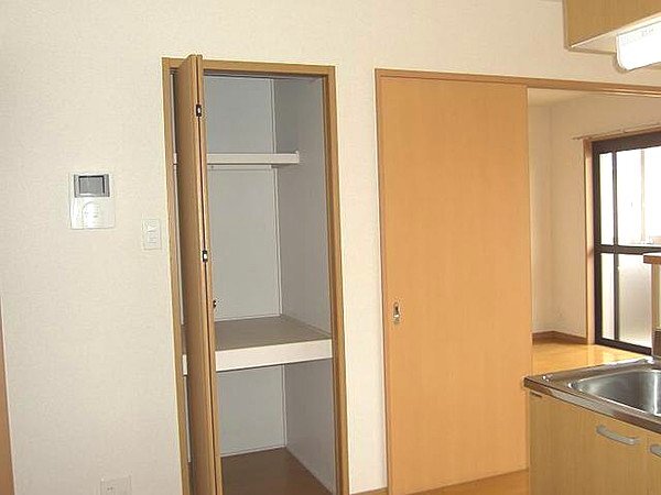 拡大写真:クラランス渡鹿Ⅱ 2階201の内装