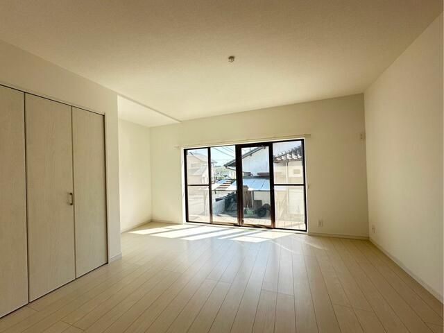 拡大写真:合志市豊岡 戸建 1階1の収納