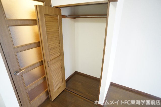 拡大写真:辻産業第16ビル 3階402の収納