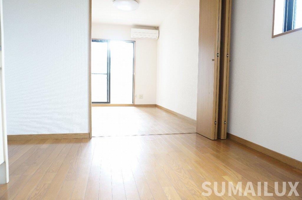 拡大写真：セレザ上水前寺 2階201の居間