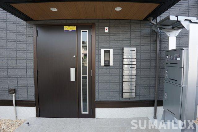 拡大写真：熊本市東区長嶺東４丁目 2階202のエントランス