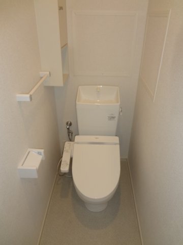 拡大写真:カーサ 輝 3階301のトイレもきれいです