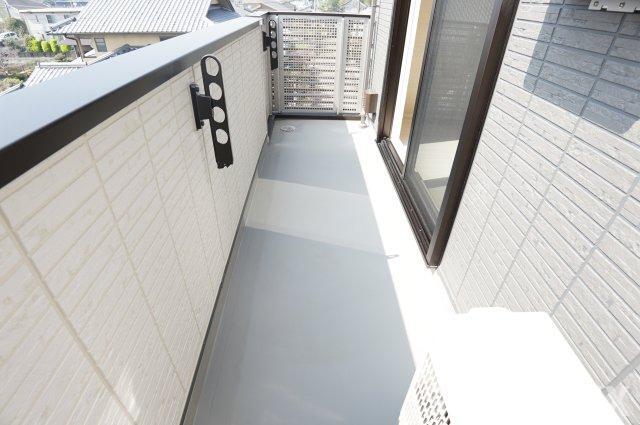 拡大写真:熊本市東区長嶺東4丁目 3階307のバルコニー