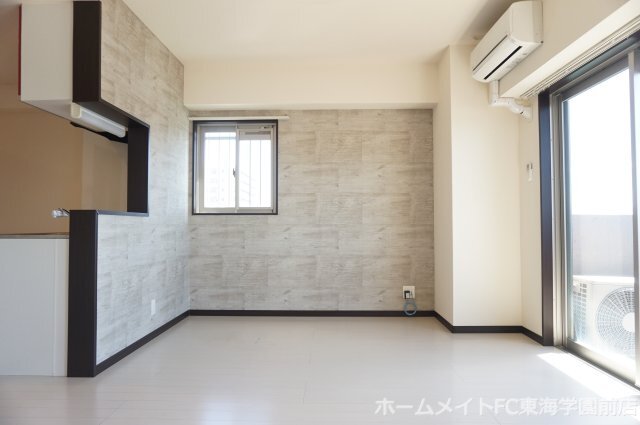 拡大写真：熊本市中央区世安１丁目 7階704の居間