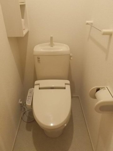 拡大写真:シャルム ミツキ 2階201のトイレです