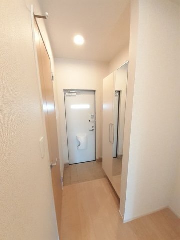 拡大写真:ガーデニア 1階101の毎日通る玄関はこちらです