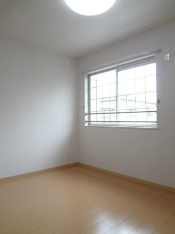 拡大写真:サザンクロス 2階202のおしゃれな内装です