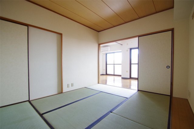 拡大写真：熊本市中央区小沢町 5階504の内装