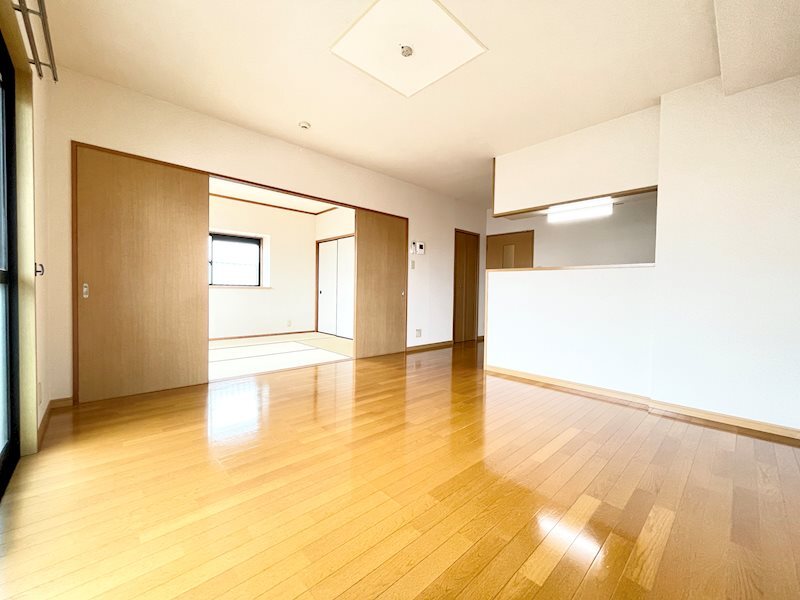 拡大写真:熊本市中央区神水2丁目 4階402の居間
