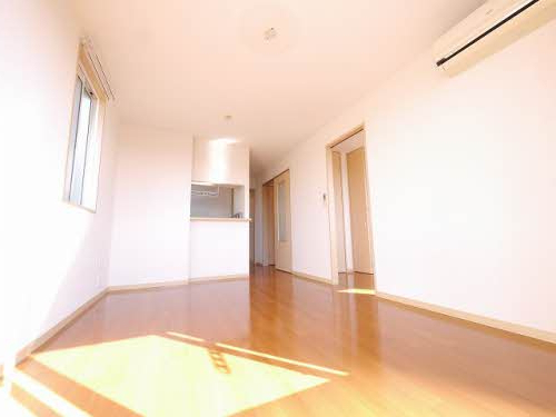 拡大写真:熊本市東区小山5丁目 1階201の居間