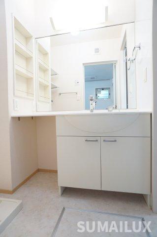 拡大写真:熊本市東区月出2丁目 2階202の独立洗面台