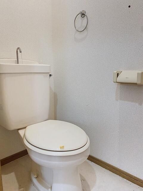 拡大写真:熊本市中央区帯山9丁目 2階202のトイレ