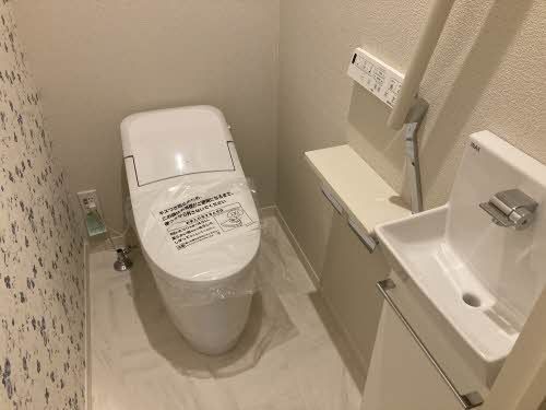拡大写真:熊本市東区湖東2丁目 2階204のトイレ