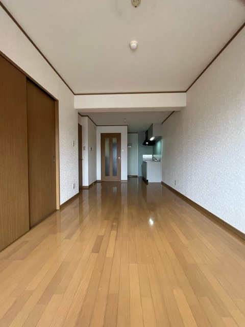 拡大写真:ソリテール菊陽 3階302の居間