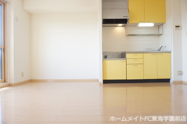 拡大写真:エスポワール長嶺 3階303の居間