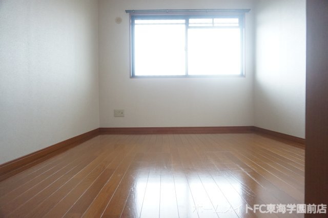 拡大写真:熊本市東区中江町 3階303の寝室