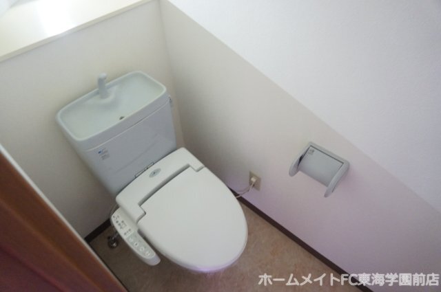 拡大写真:熊本市東区中江町 3階303のトイレ