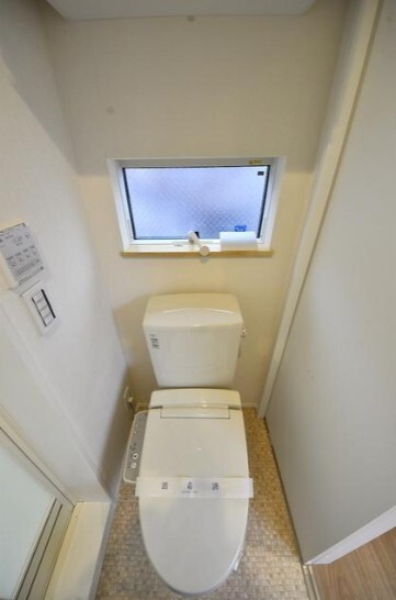 拡大写真:中野坂上テラス 1階08のトイレ