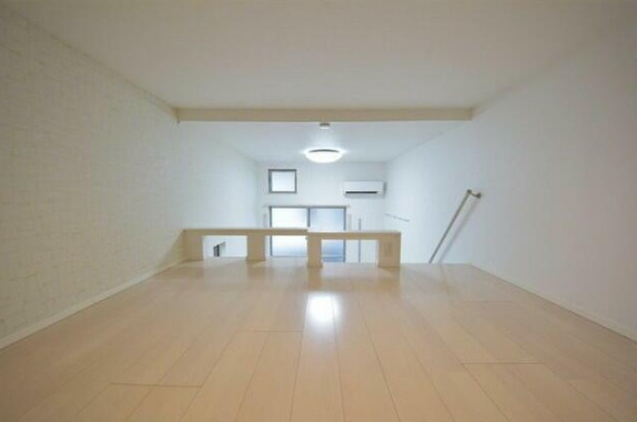 拡大写真:ハーモニーテラス千住緑町 2階201の寝室