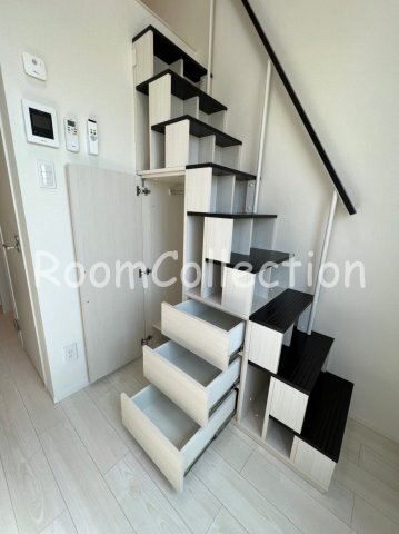 拡大写真：Cozy　House　南阿佐ヶ谷 2階203の収納