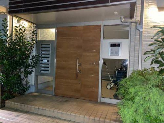 拡大写真：シャーメゾン・クレシア 1階102の外観