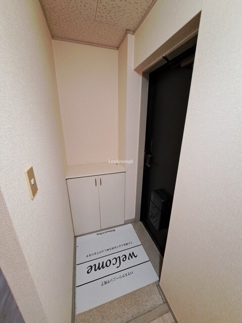 拡大写真:フラワーハイム鶴見 1階102の内観