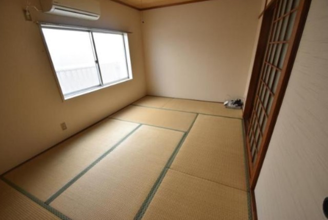 拡大写真：カラキマンション 4階403の内観