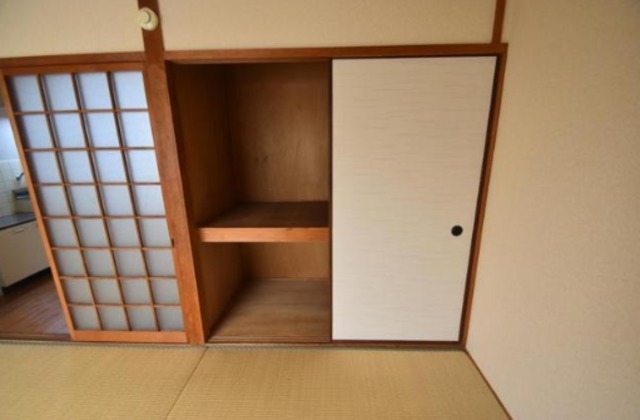 拡大写真：カラキマンション 4階403の内観